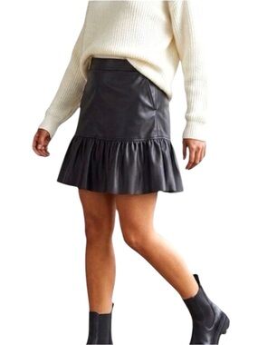 Black Vegan Leather Ruffled Flounce Mini Skirt Drop Waist Edgy Coquette Size 10